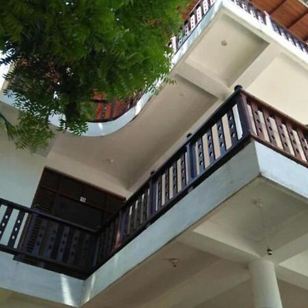 Samans Guesthouse 坦加拉 外观 照片