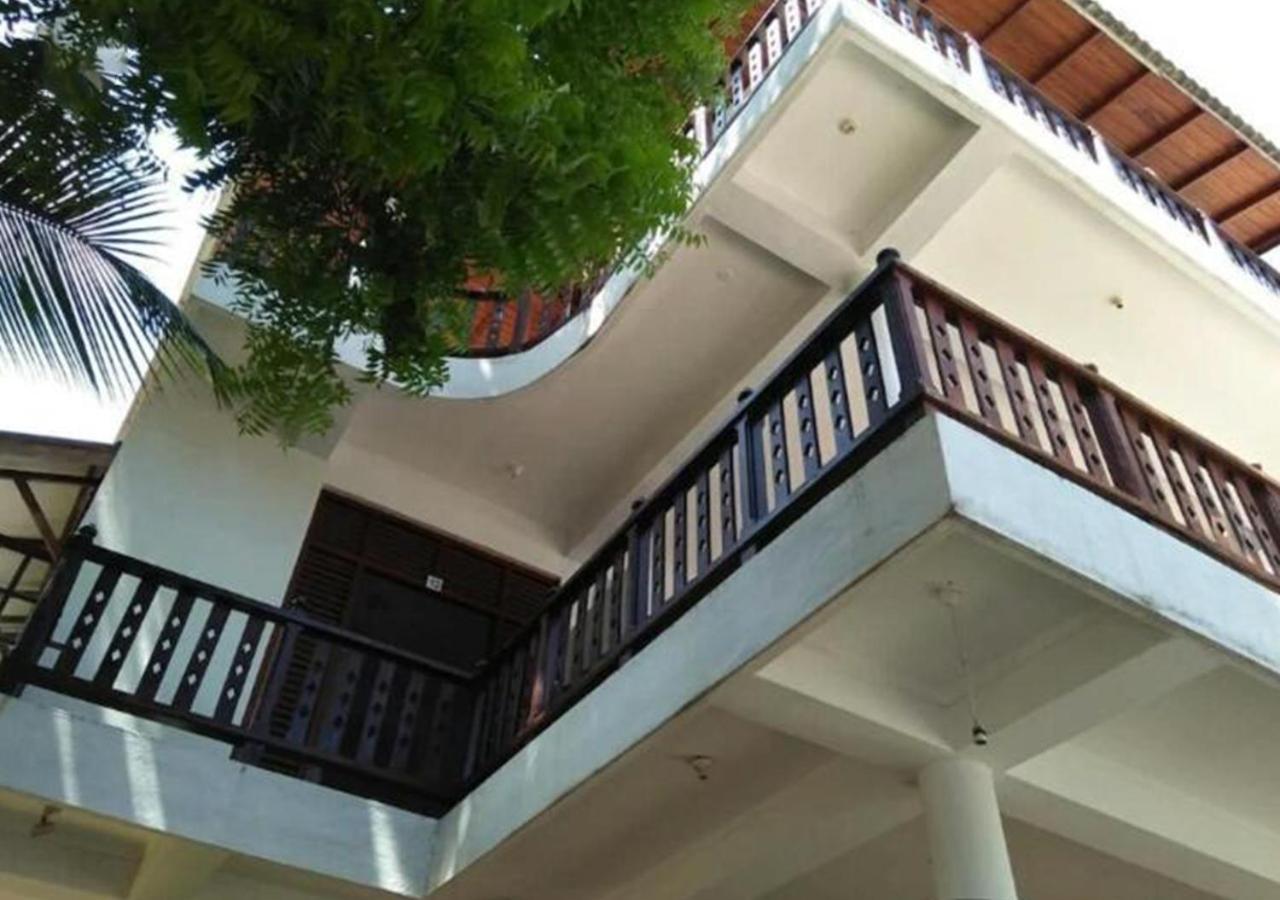 Samans Guesthouse 坦加拉 外观 照片